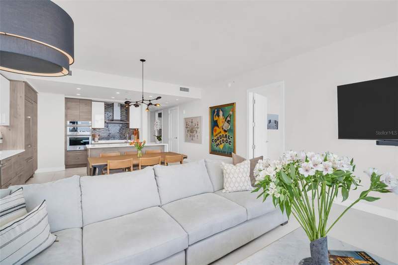 2 bedroom Condominium at 301 1st Street #2105, Saltaire Condo, St Petersburg — photo 5