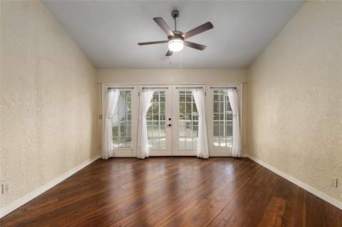 110 Chula Vista Avenue, Lady Lake FL - photo 11 of 53