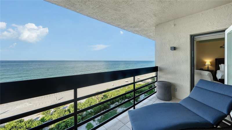 2 bedroom Condominium at 1055 Gulf Of Mexico Drive #504, Beachplace III, Longboat Key — photo 1