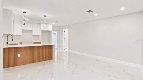 729 Anaconda Avenue, Lehigh Acres FL - photo 8 of 33