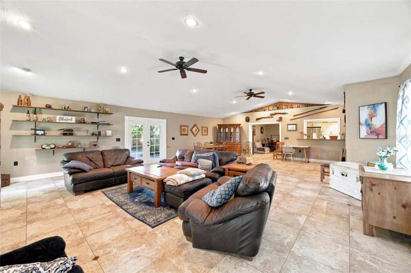 3 bedroom Single Family Residence at 5111 Rawls Road, Tampa, Tampa — photo 3