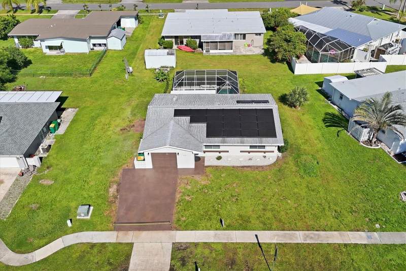 2 bedroom Single Family Residence at 2441 Beacon Drive, Port Charlotte Golf Crse Sec Rep, Port Charlotte — photo 3