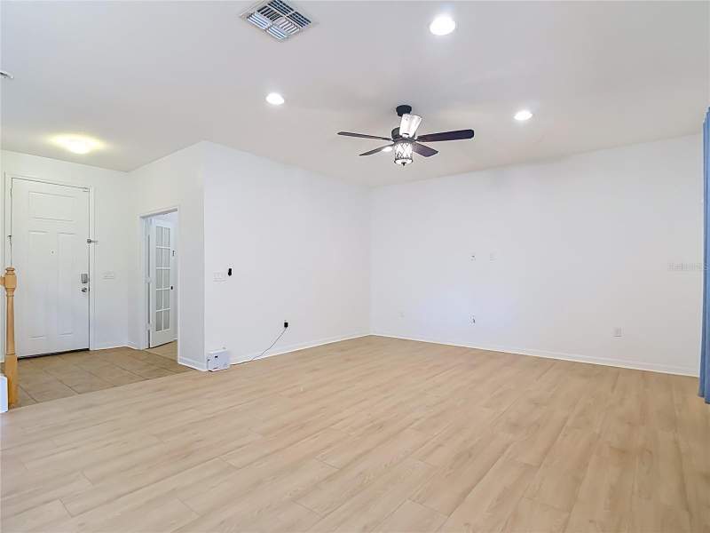 4 bedroom Single Family Residence at 1113 Canyon Oaks Drive, Emerald Oaks, Brandon — photo 5