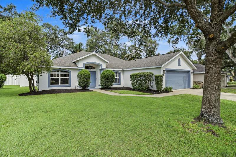 3 bedroom Single Family Residence at 10427 Pleasant View Drive, Oakmont At Silver Lake Sub, Leesburg — photo 2
