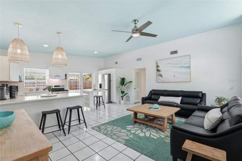 1702 NW 38th Drive, Gainesville FL - photo 7 of 33
