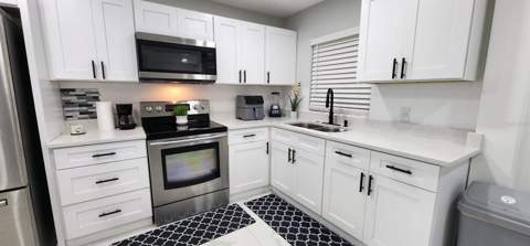 5118 Tennis Court Circle, Tampa FL - photo 6 of 6