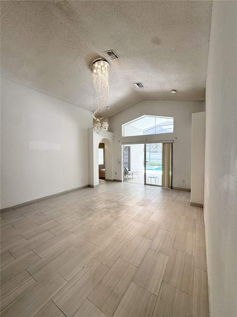 4 bedroom Single Family Residence at 2627 ONEIDA LOOP, INDIAN CREEK PH 6, KISSIMMEE — photo 4