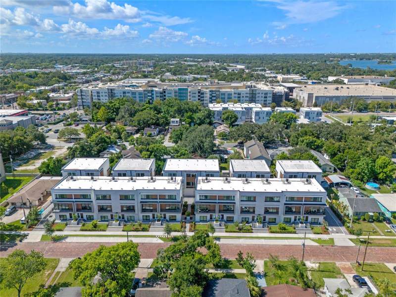 3 bedroom Townhouse at 42 W Harding Street #C, Sodo House Tr A, Orlando — photo 2