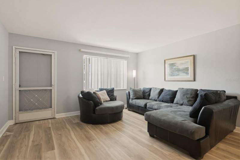 2 bedroom Condominium at 2011 58th Avenue #5, Town Apts Condo, St Petersburg — photo 4