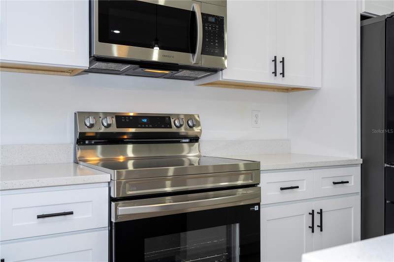 4 bedroom Single Family Residence at 19659 Meredith Parkway, Cape Orlando Estates, Orlando — photo 5