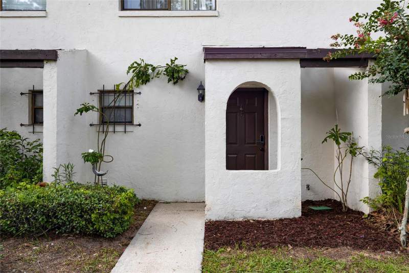 2 bedroom Condominium at 2635 SW 35th Place #1704, Casablanca East, Gainesville — photo 2