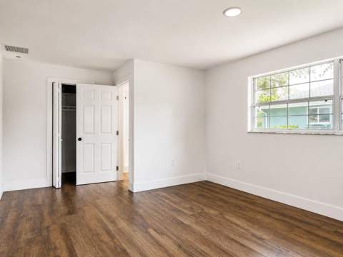 810 Allamanda Drive, Largo FL - photo 13 of 36