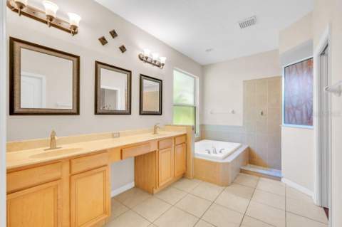 6105 Gannetside Place, Lithia FL - photo 18 of 32