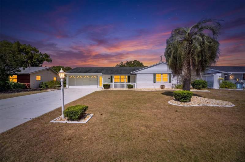 1XnHomes for Sale in Sun City Center, FL