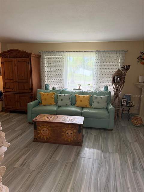 2727 NE 4th Place, Cape Coral FL - photo 7 of 31