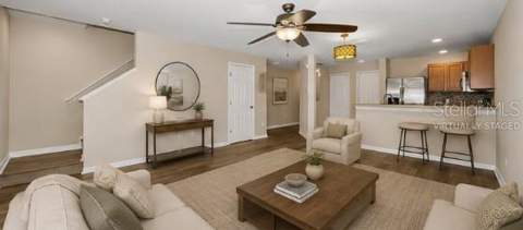 8013 Sutton Terrace Lane, Tampa FL - photo 10 of 38