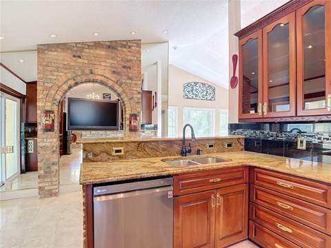 9433 Wilderness Trail, Weeki Wachee FL - photo 16 of 42