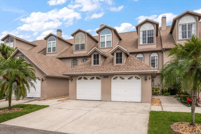 Westchester Lake Townhomes