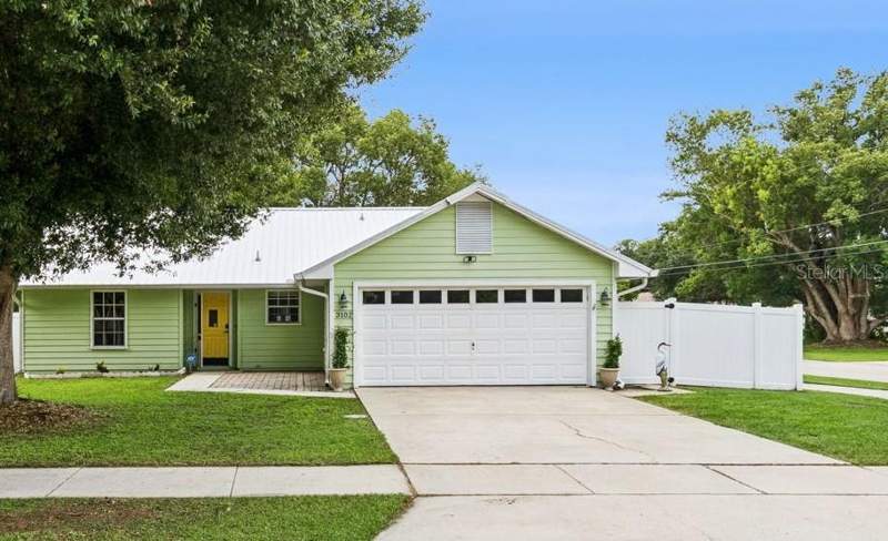 3102 GARDEN COURT