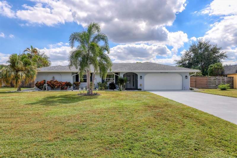 Glen Oaks Country Club Estates