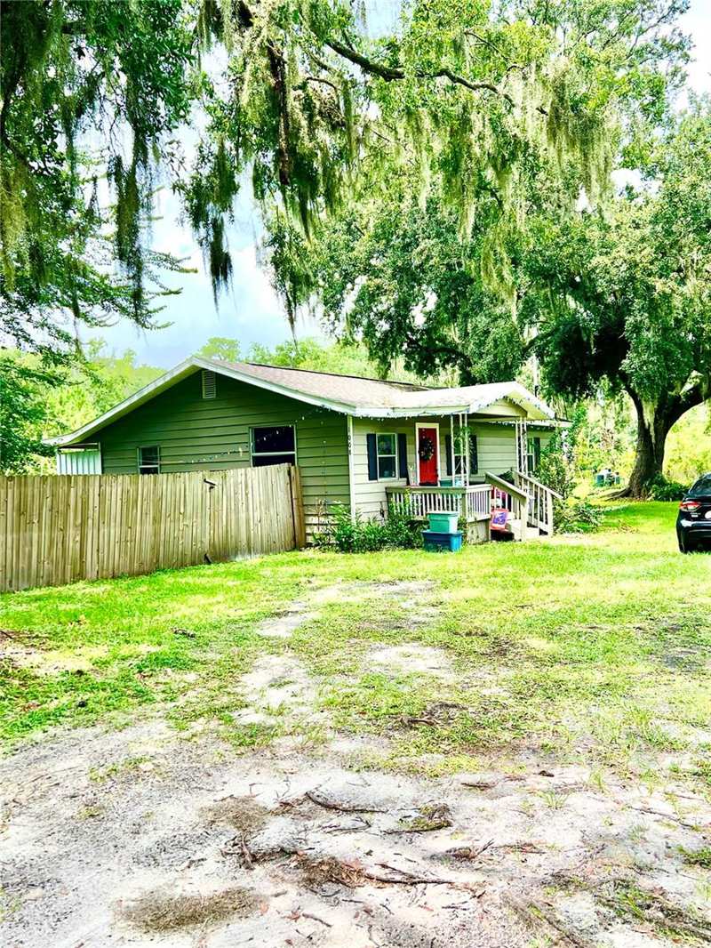 2 bedroom Single Family Residence at 1008 Gray Street, Strawberry Terrace South, Plant City — photo 1