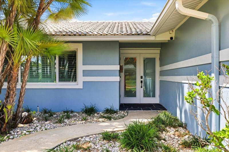 3 bedroom Single Family Residence at 8008 13th Avenue, South Cswy Isle Yacht Club 4th Add, St Petersburg — photo 2