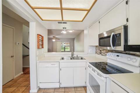 745 Oak Park Place, Brandon FL - photo 17 of 41