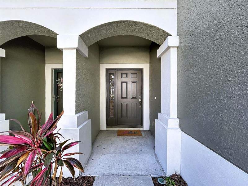 3 bedroom Townhouse at 4842 Barnstead Drive, Valhalla Ph 1-2, Riverview — photo 3