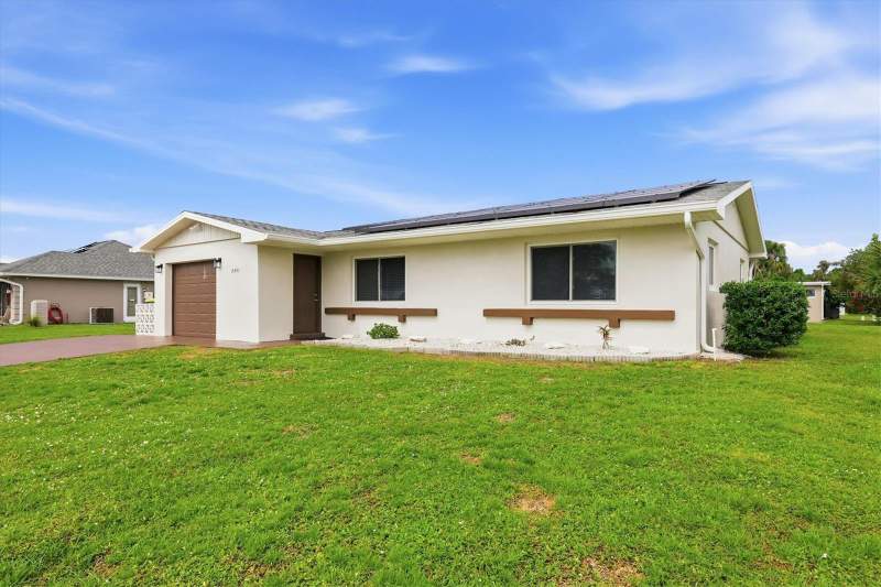 2 bedroom Single Family Residence at 2441 Beacon Drive, Port Charlotte Golf Crse Sec Rep, Port Charlotte — photo 2