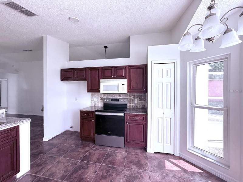 3 bedroom Single Family Residence at 7219 EDGEWATER SHORES COURT, EDGEWATER SHORES, ORLANDO — photo 3