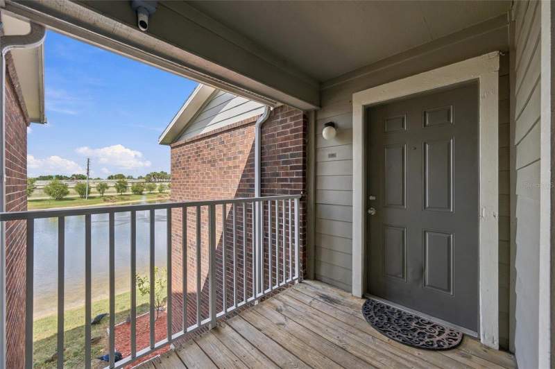 1 bedroom Condominium at 1400 Gandy Boulevard #416, Windjammer Condo, St Petersburg — photo 2