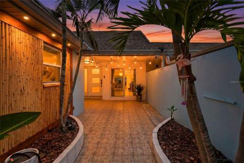 573 Boca Ciega Point Boulevard, St Petersburg FL - photo 6 of 72
