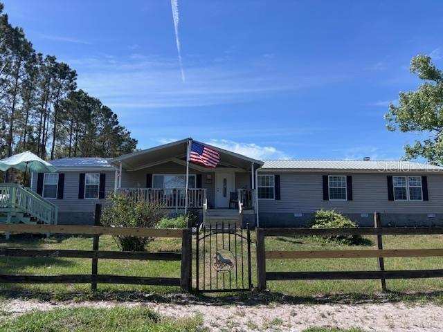 4 bedroom Manufactured Home at 10250 NW 67th Place, Chiefland, Chiefland — photo 1
