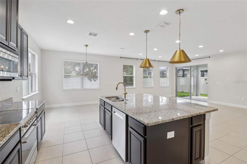 5 bedroom Single Family Residence at 4309 Saltmarsh Sparrow Drive, Stillwater Xings Prcl Sc-13 Ph, Windermere — photo 2