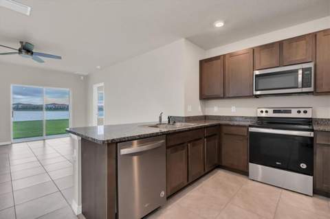 17070 Oval Rum Drive, Wimauma FL - photo 15 of 43