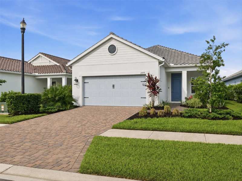 3 bedroom Single Family Residence at 2605 Star Apple Way, Windward/Lakewood Ranch Ph 1, Sarasota — photo 1