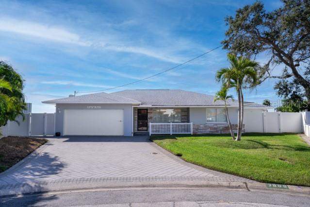 4 bedroom Single Family Residence at 7800 4th Avenue, South Cswy Isle 4th Add, St Petersburg — photo 5