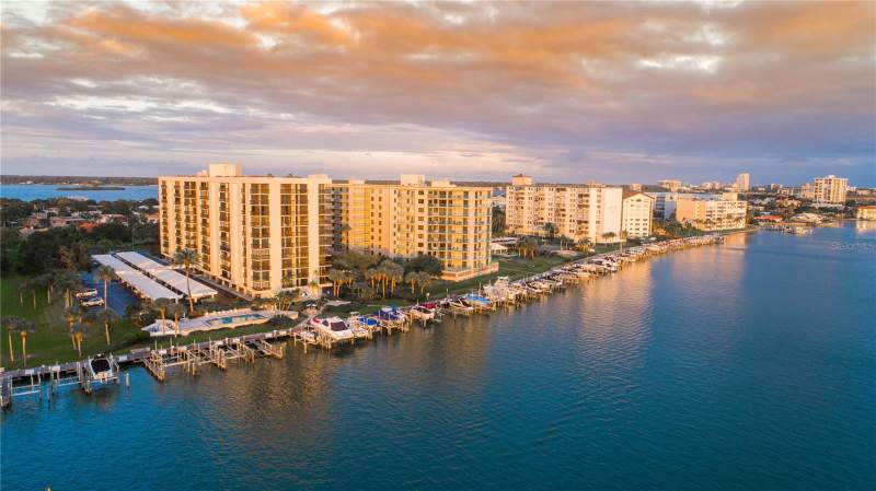 Island Walk Condo