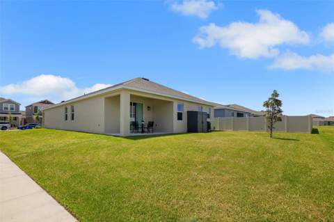 2637 Peace Of Mind Avenue, Kissimmee FL - photo 8 of 57