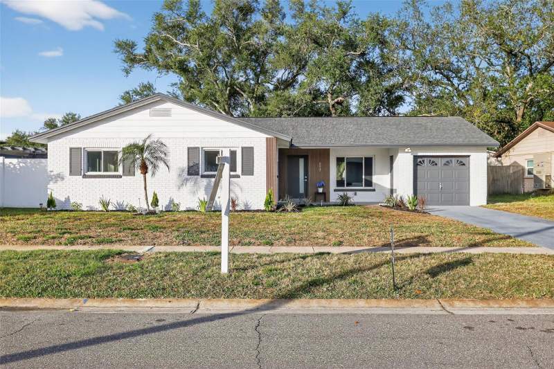 3 bedroom Single Family Residence at 8317 Boxwood Drive, Bay Crest Park Unit 10-A, Tampa — photo 4