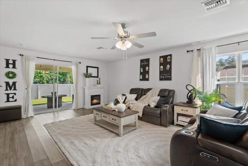 3 bedroom Single Family Residence at 4374 Triby Terrace, Port Charlotte Sub 51, North Port — photo 3