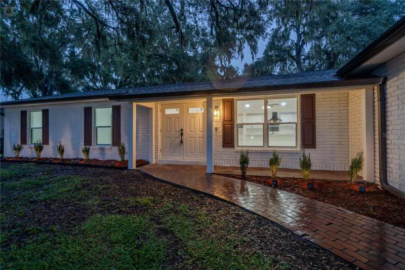 3 bedroom Single Family Residence at 611 Rooks Road, Shangri La II, Seffner — photo 1