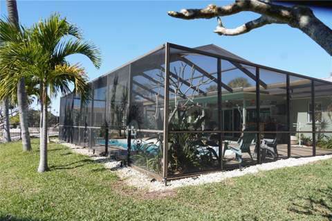 908 Sago Palm Way, Apollo Beach FL - photo 13 of 68