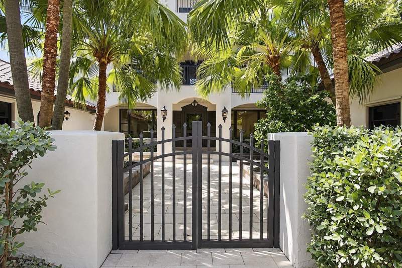 5 bedroom Single Family Residence at 980 Bay Esplanade, Carlouel Sub, Clearwater — photo 3