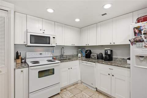 800 S Gulfview Boulevard #403, Clearwater Beach FL - photo 21 of 54