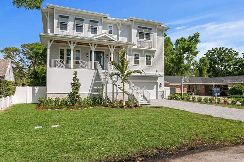 Azalea TerraceHomes for Sale in Tampa, FL