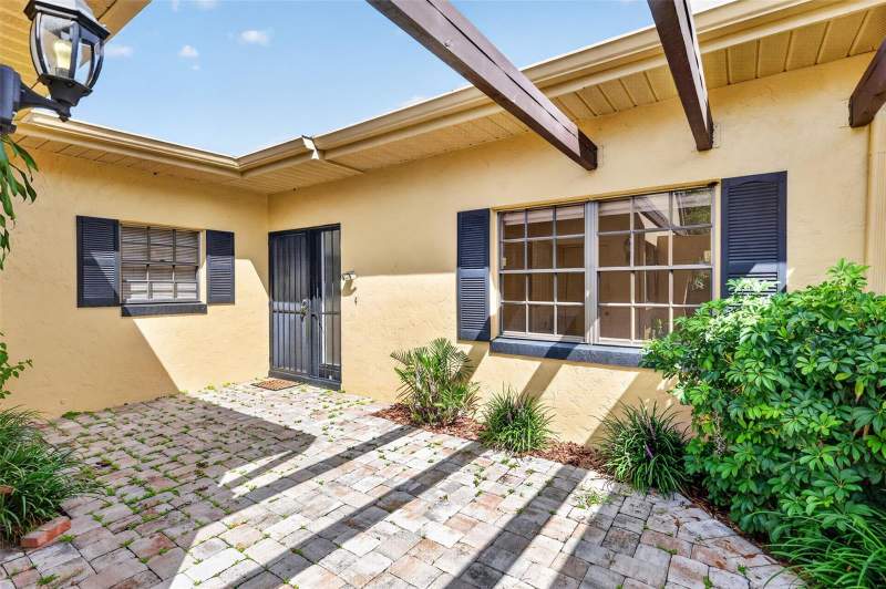 2 bedroom Condominium at 1111 Lakeshore Drive #C3, Fairoaks Condo, Eustis — photo 3