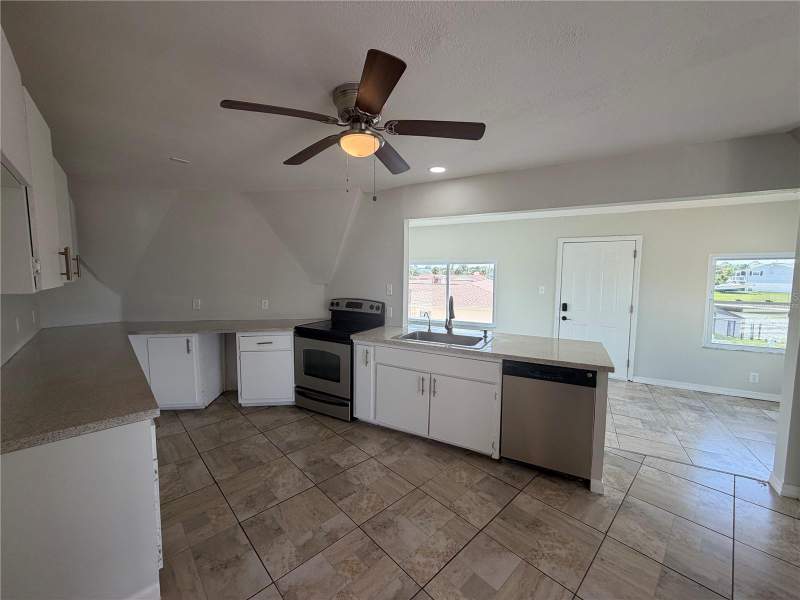 5 bedroom Single Family Residence at 4100 Flamingo Boulevard, Gulf Coast Ret, Hernando Beach — photo 2