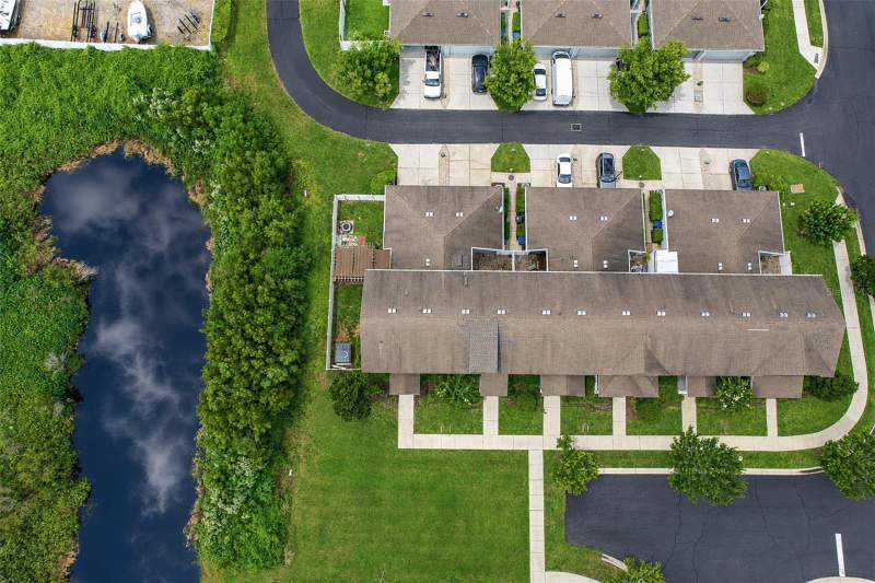3 bedroom Townhouse at 611 TIGER BAY COURT, GROVELAND WATERSIDE POINTE PH 01, GROVELAND — photo 3