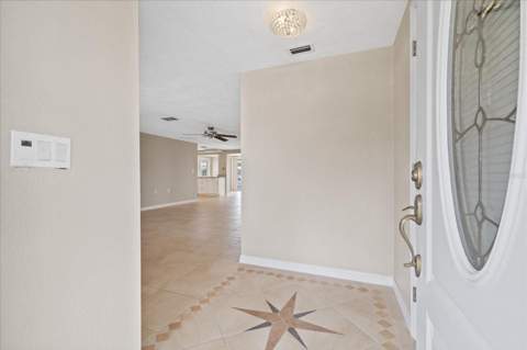 4933 Shell Stream Boulevard, New Port Richey FL - photo 9 of 76